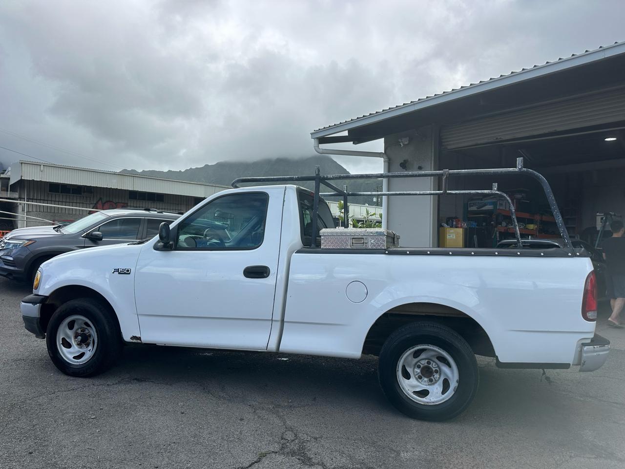 Ford F-150 WS Reg. Cab Long Bed 2WD 1999