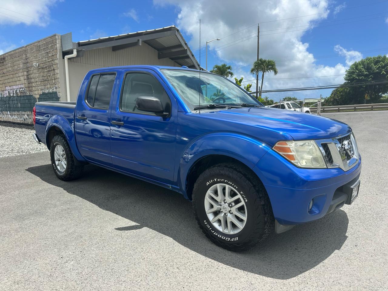 Nissan Frontier S Crew Cab 5AT 2WD 2015