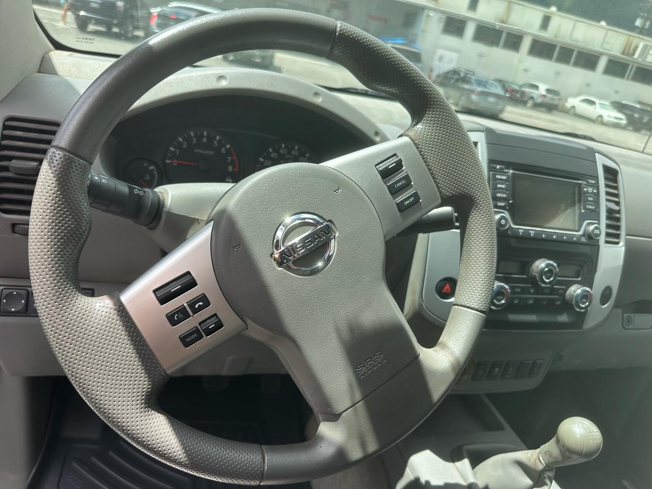 Nissan Frontier S Crew Cab 5AT 2WD 2015