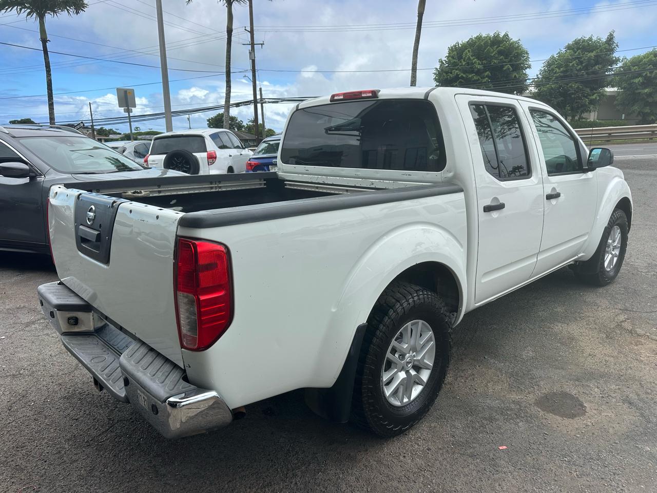 Nissan Frontier PRO-4X Crew Cab 5AT 4WD 2017