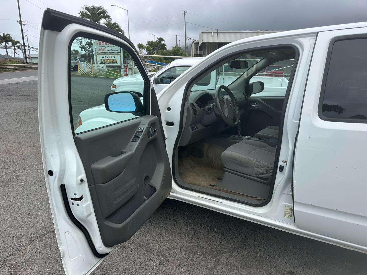 Nissan Frontier PRO-4X Crew Cab 5AT 4WD 2017