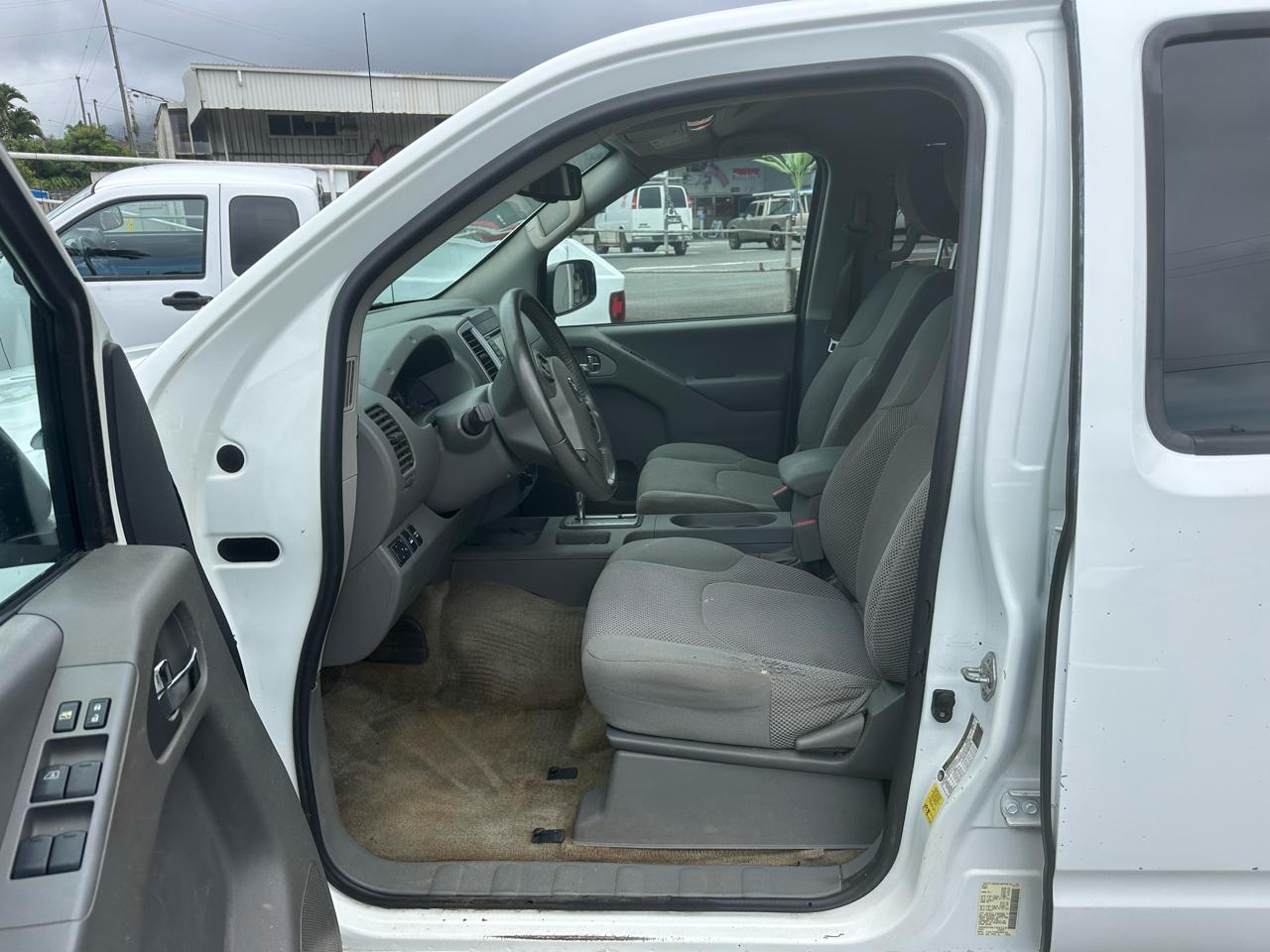 Nissan Frontier PRO-4X Crew Cab 5AT 4WD 2017