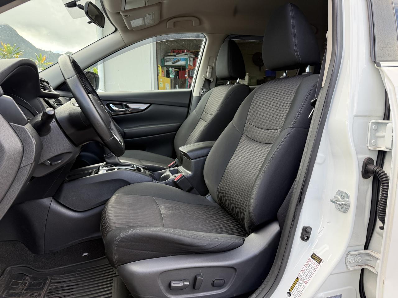 Nissan Rogue SV FWD 2018