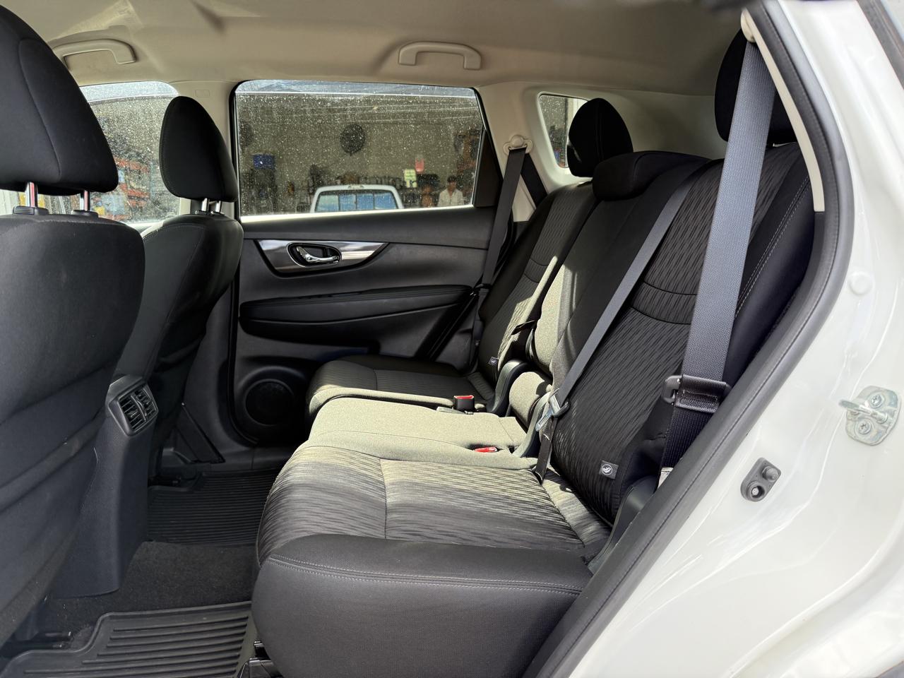 Nissan Rogue SV FWD 2018