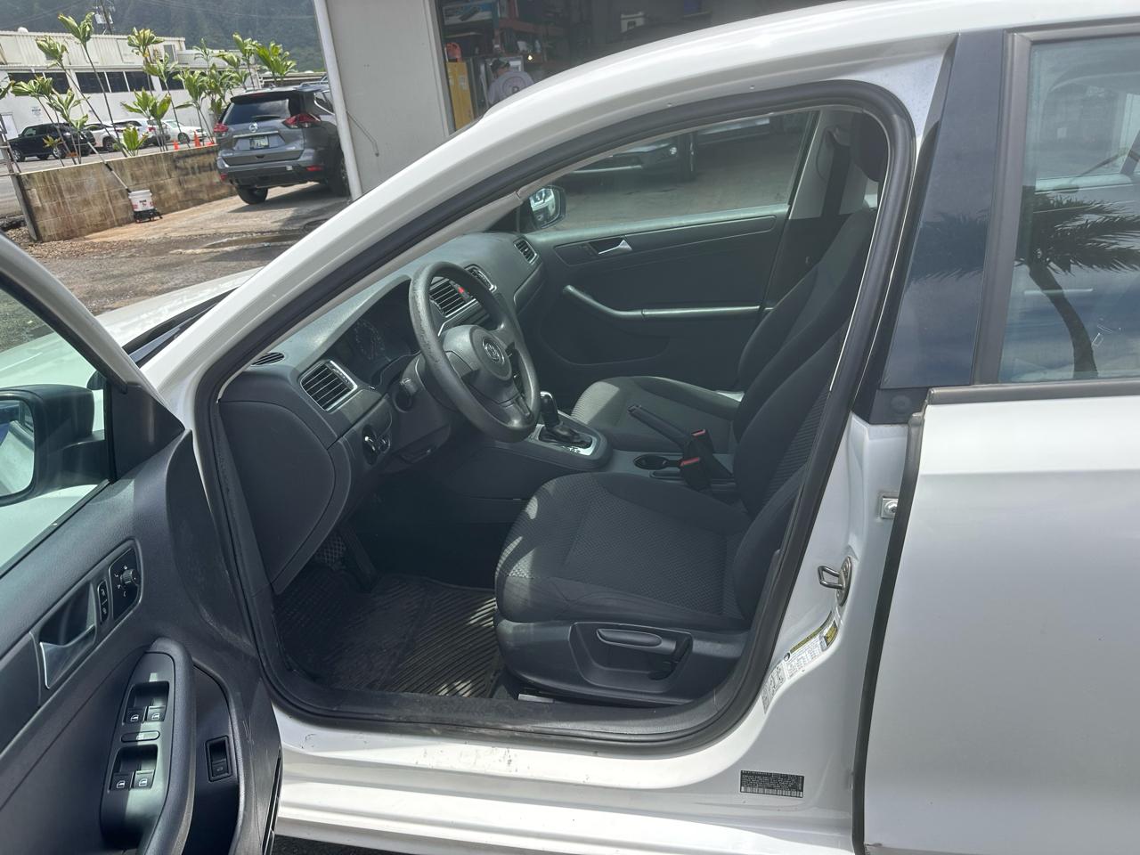 Volkswagen Jetta S 2013