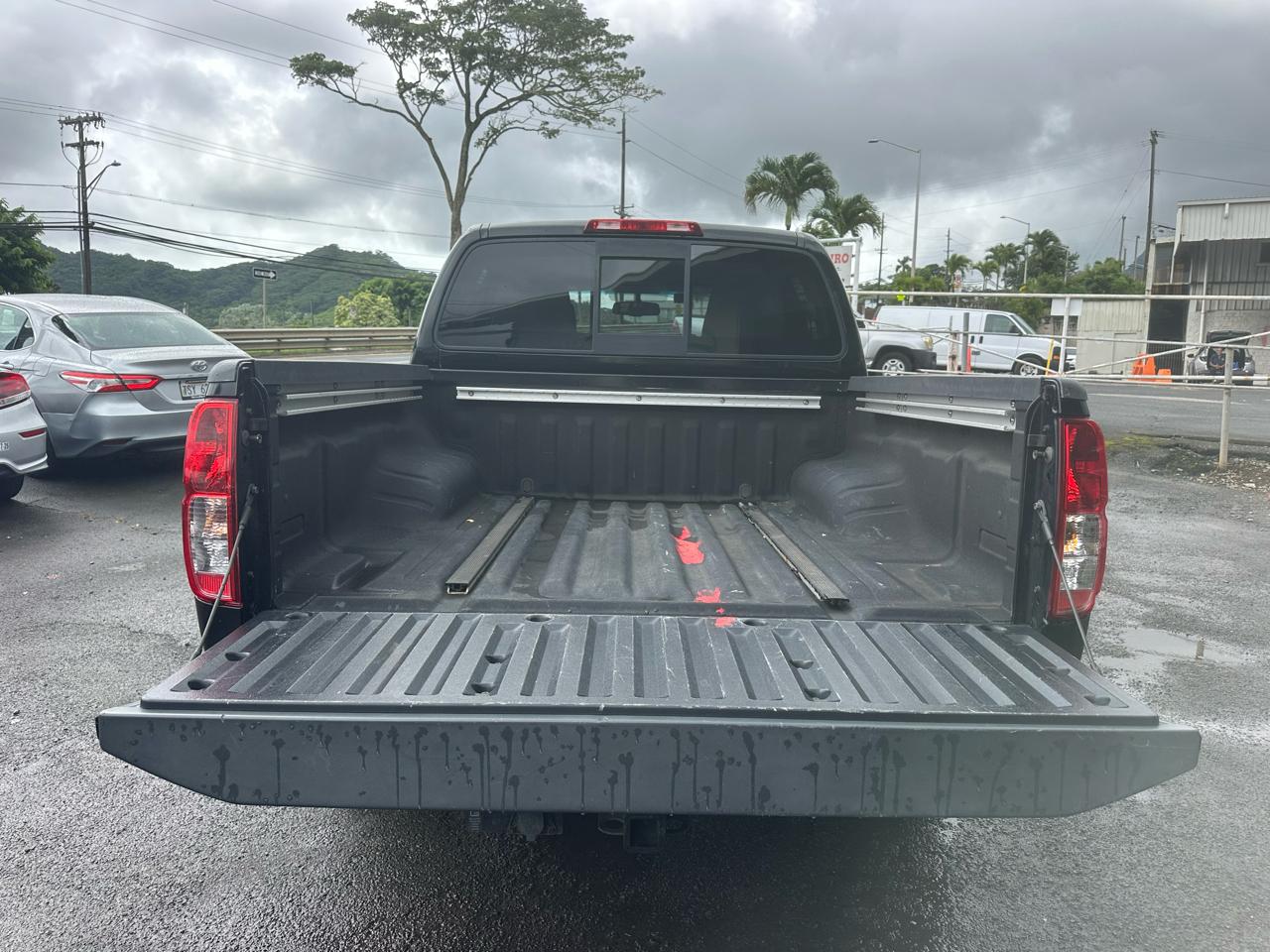 Nissan Frontier S Crew Cab 5AT 2WD 2016