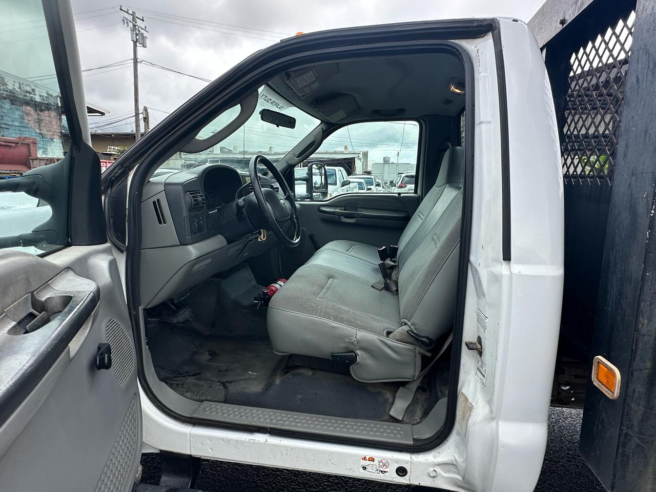 Ford F-450 SD Regular Cab DRW 2WD 2006