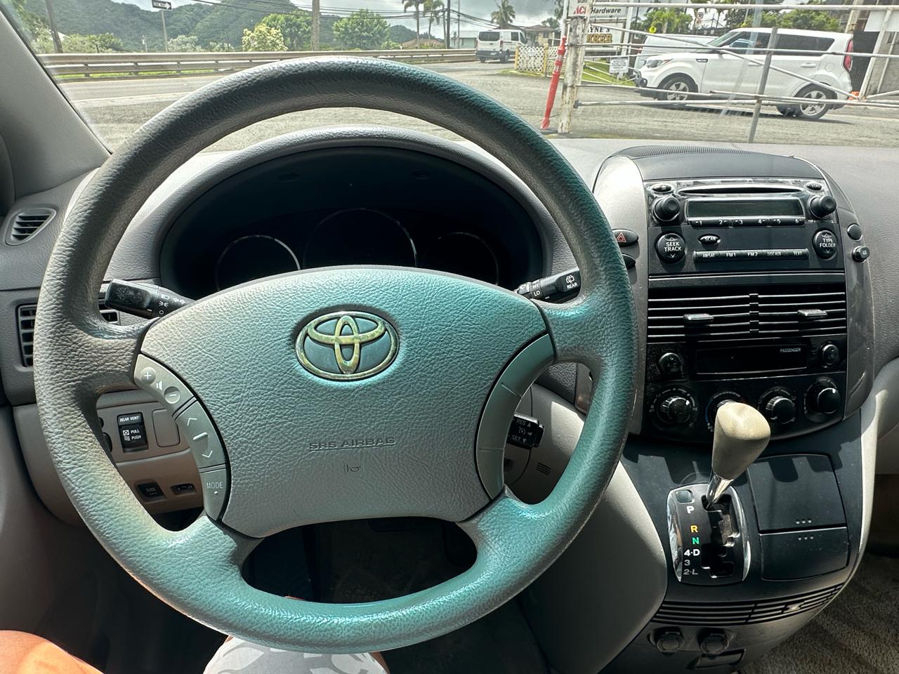 Toyota Sienna CE FWD 7 Passenger 2010