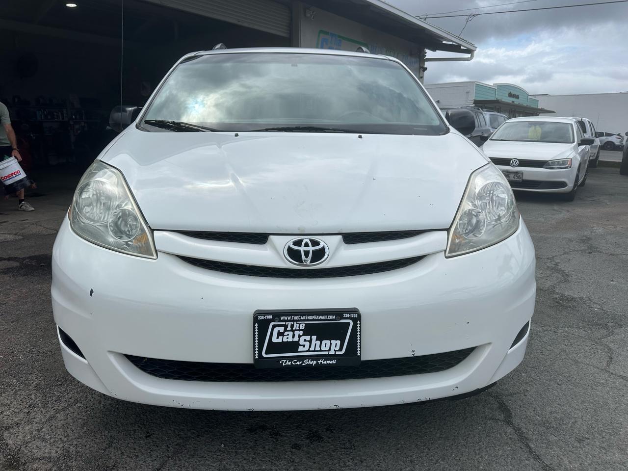 Toyota Sienna LE FWD 8-Passenger Seating 2008