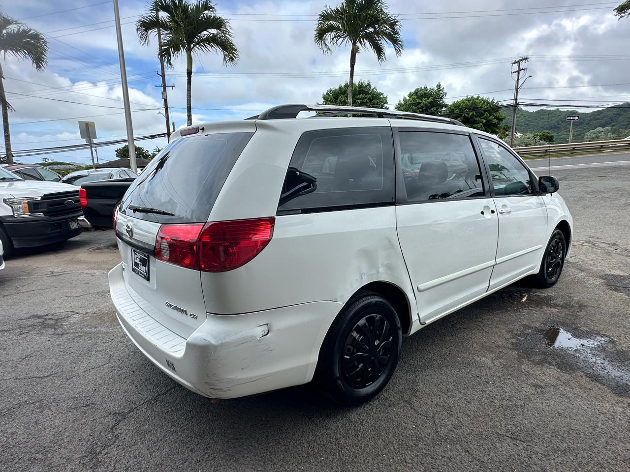 Toyota Sienna LE FWD 8-Passenger Seating 2008