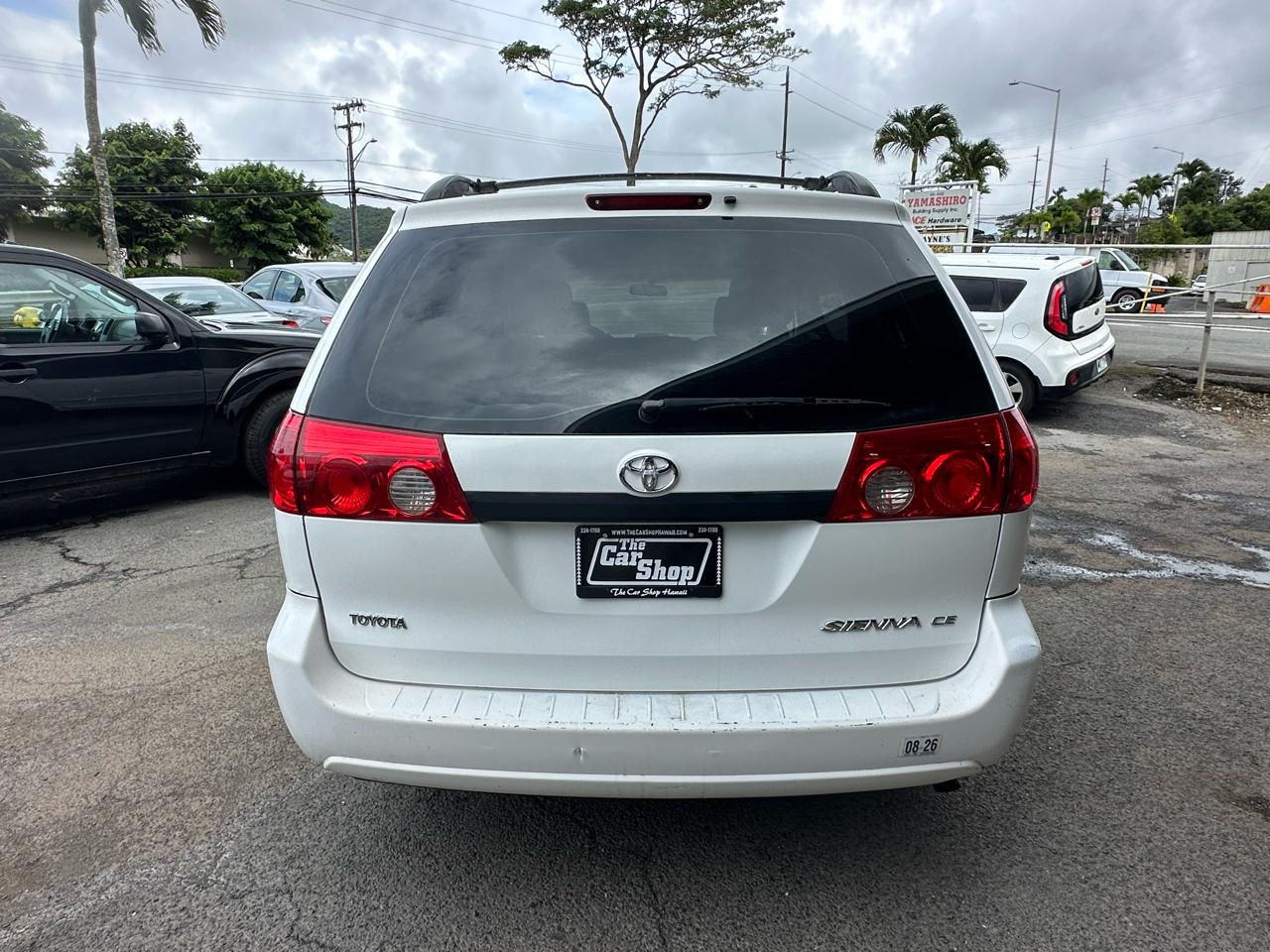 Toyota Sienna LE FWD 8-Passenger Seating 2008