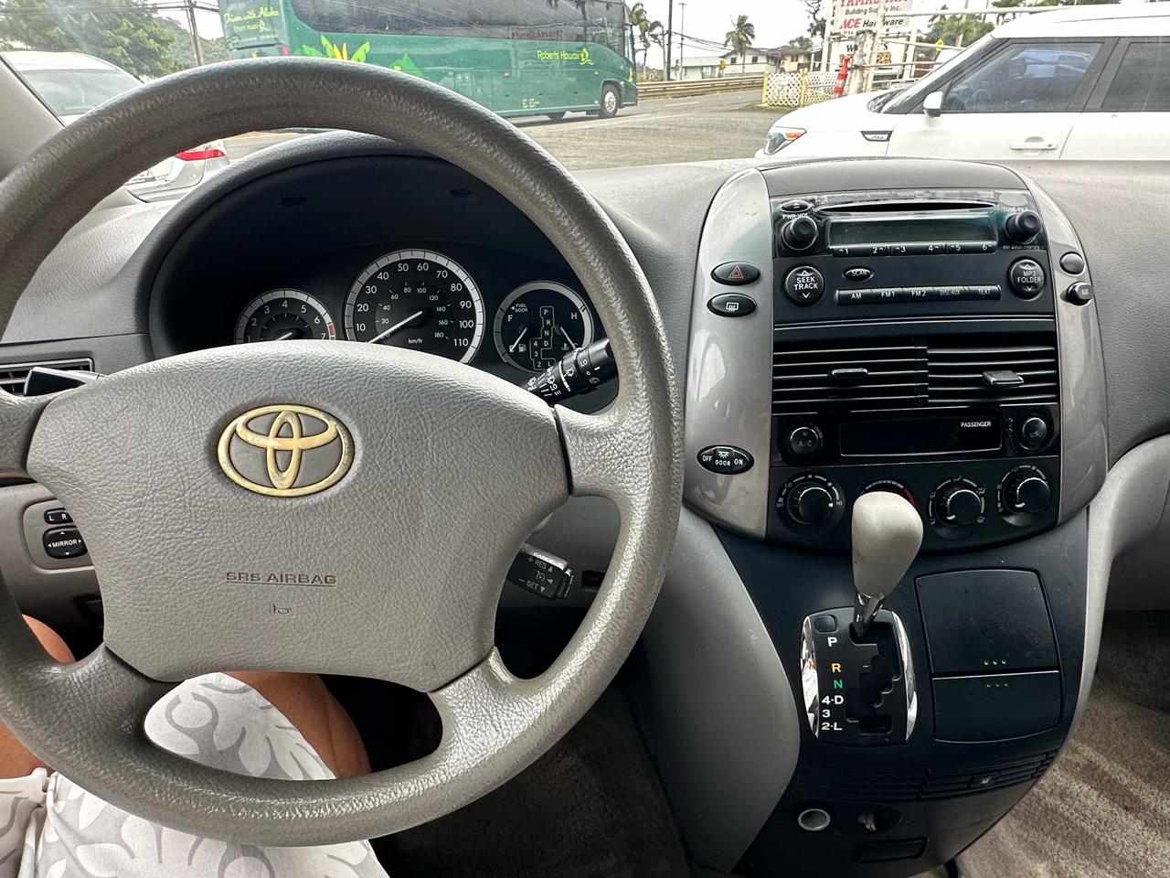 Toyota Sienna LE FWD 8-Passenger Seating 2008