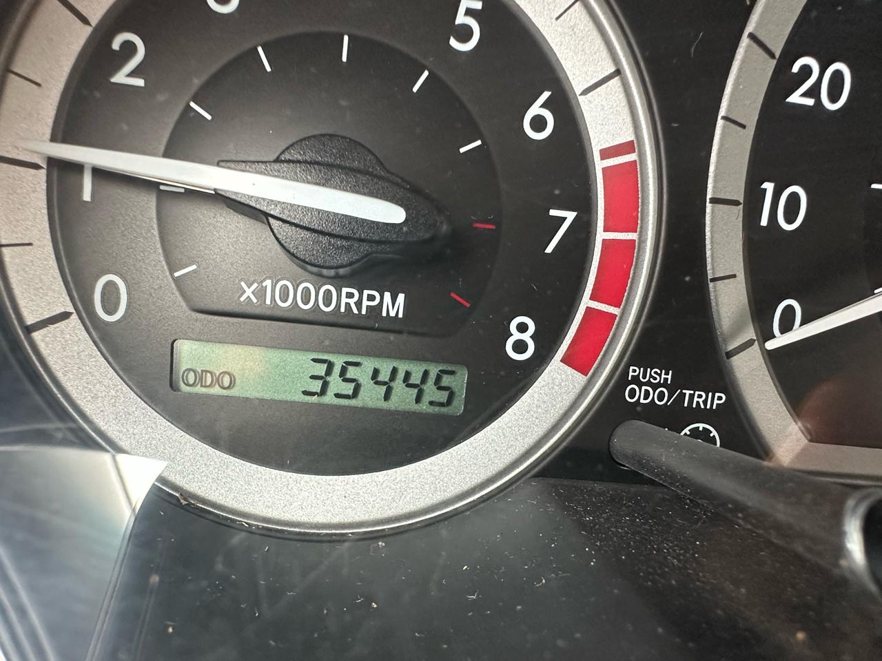 Toyota Sienna LE FWD 8-Passenger Seating 2008