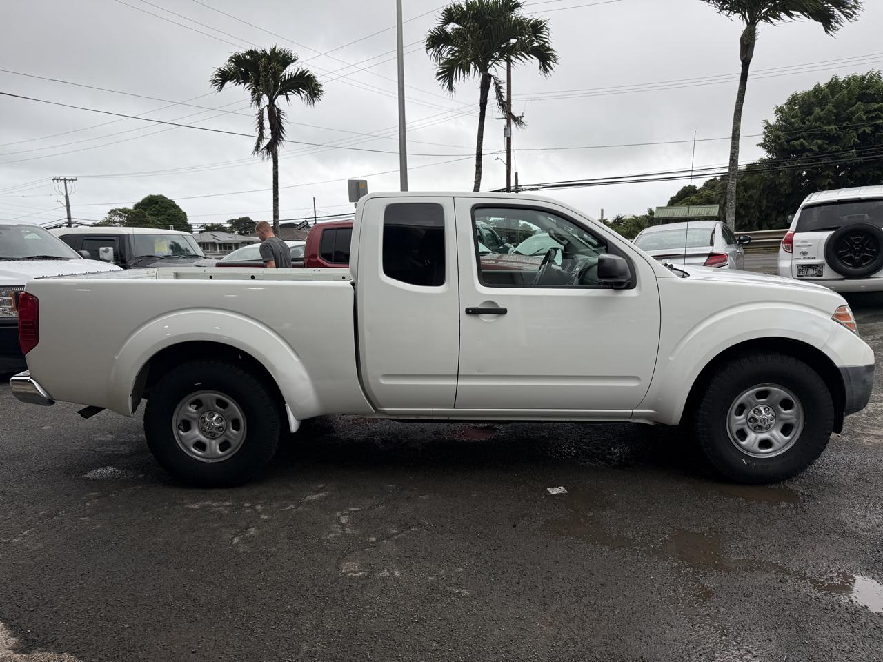 Nissan Frontier S King Cab I4 5AT 2WD 2015