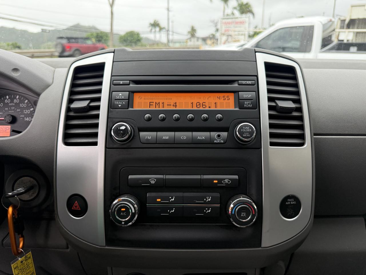 Nissan Frontier S King Cab I4 5AT 2WD 2015