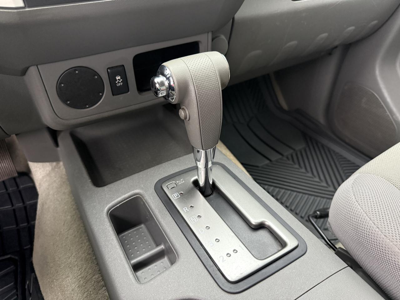 Nissan Frontier S King Cab I4 5AT 2WD 2015