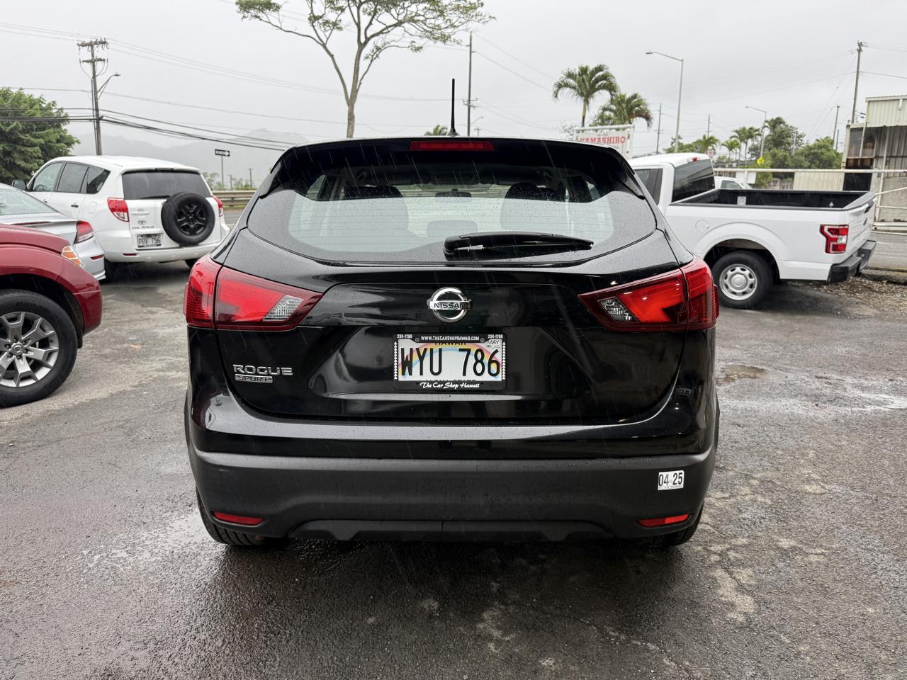 Nissan Rogue Sport S 2019