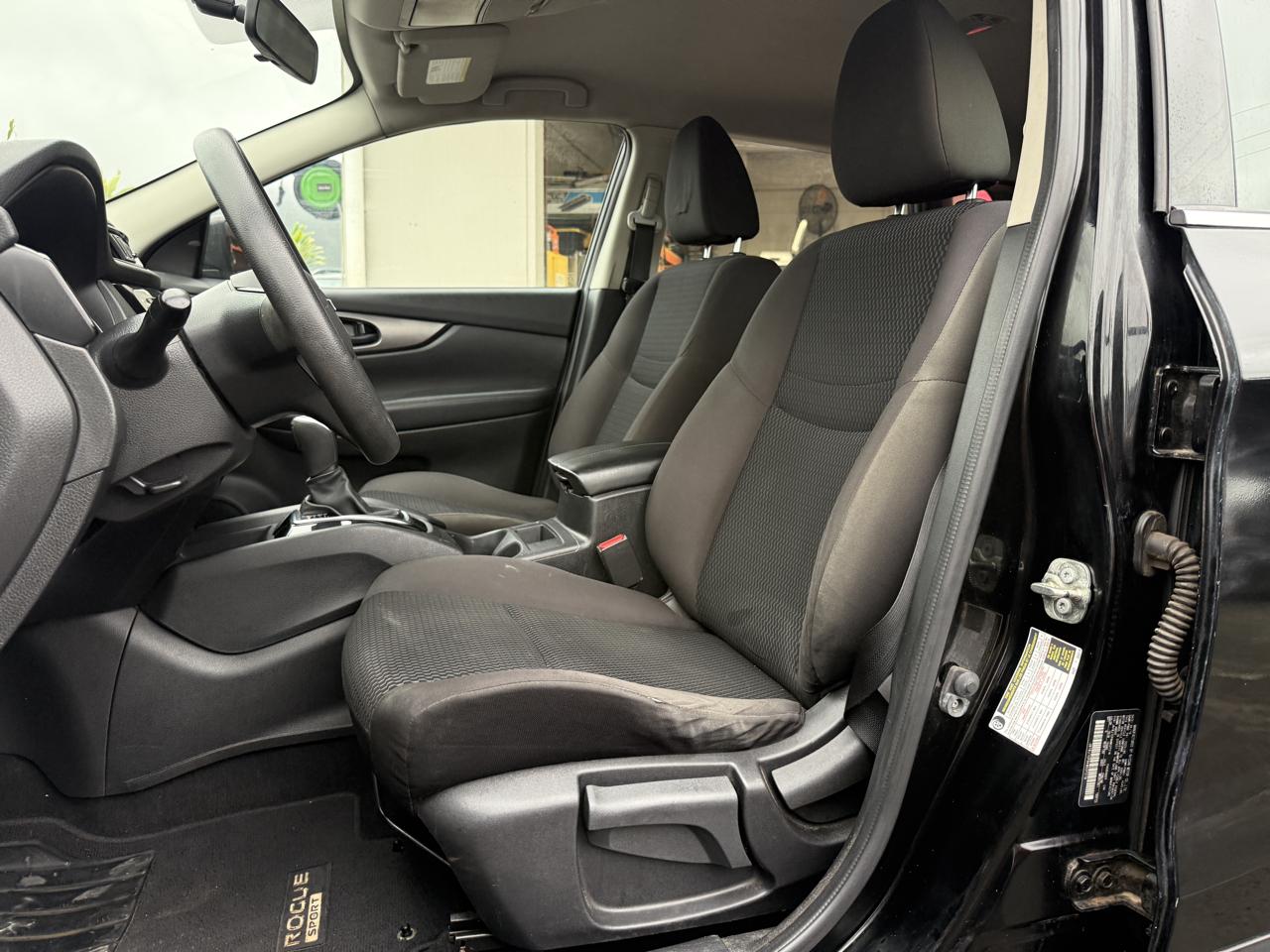 Nissan Rogue Sport S 2019