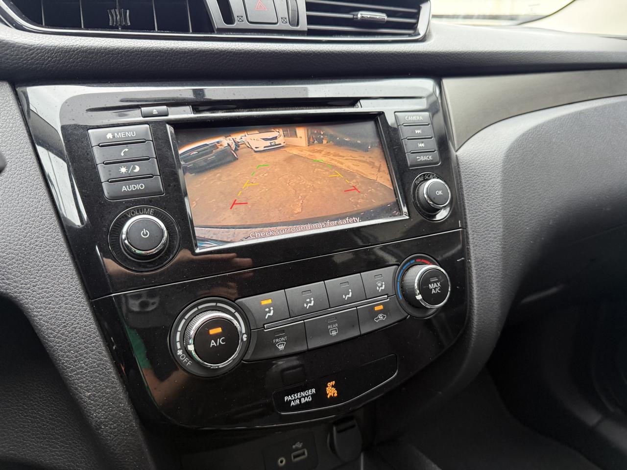 Nissan Rogue Sport S 2019
