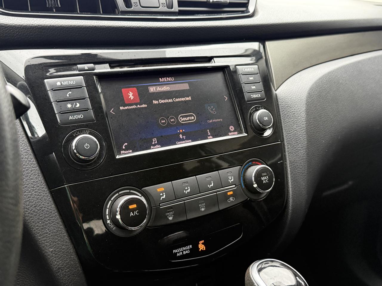 Nissan Rogue Sport S 2019