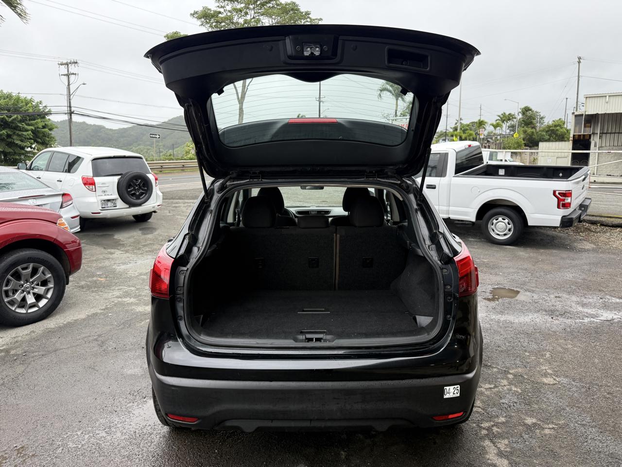 Nissan Rogue Sport S 2019