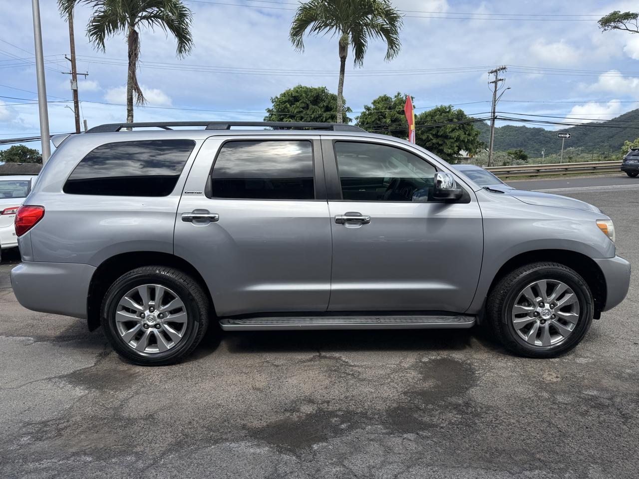 Toyota Sequoia Limited 2WD 2010