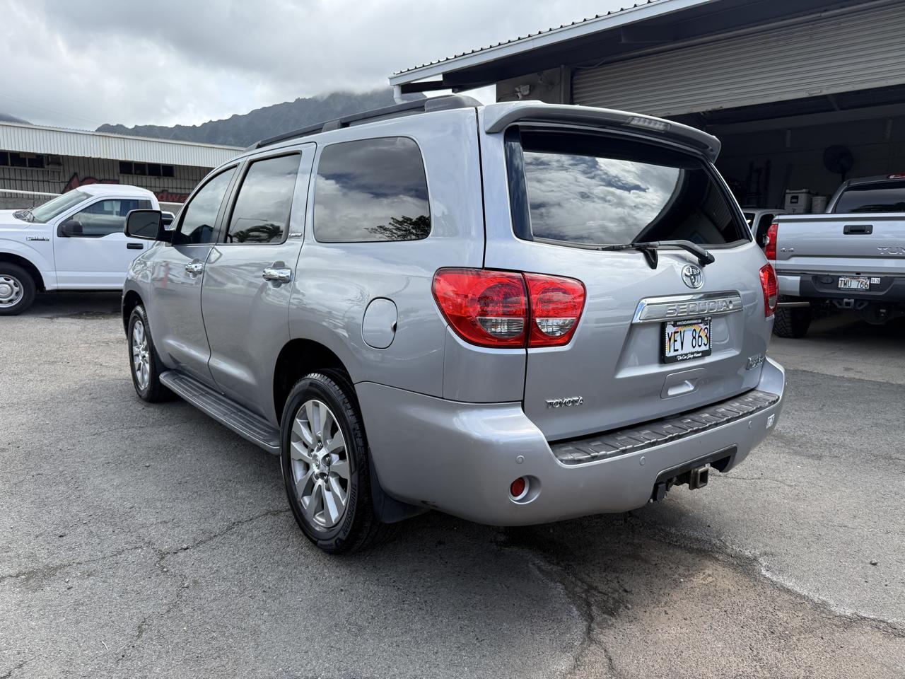 Toyota Sequoia Limited 2WD 2010