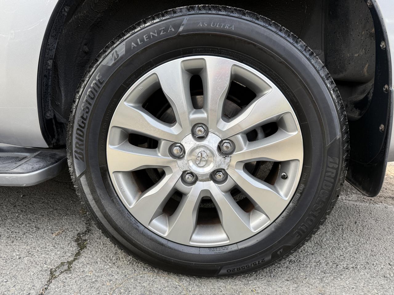 Toyota Sequoia Limited 2WD 2010