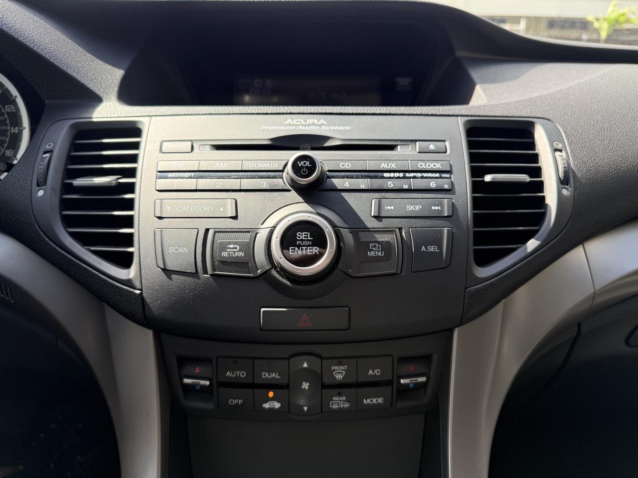 Acura TSX 6-speed MT 2010