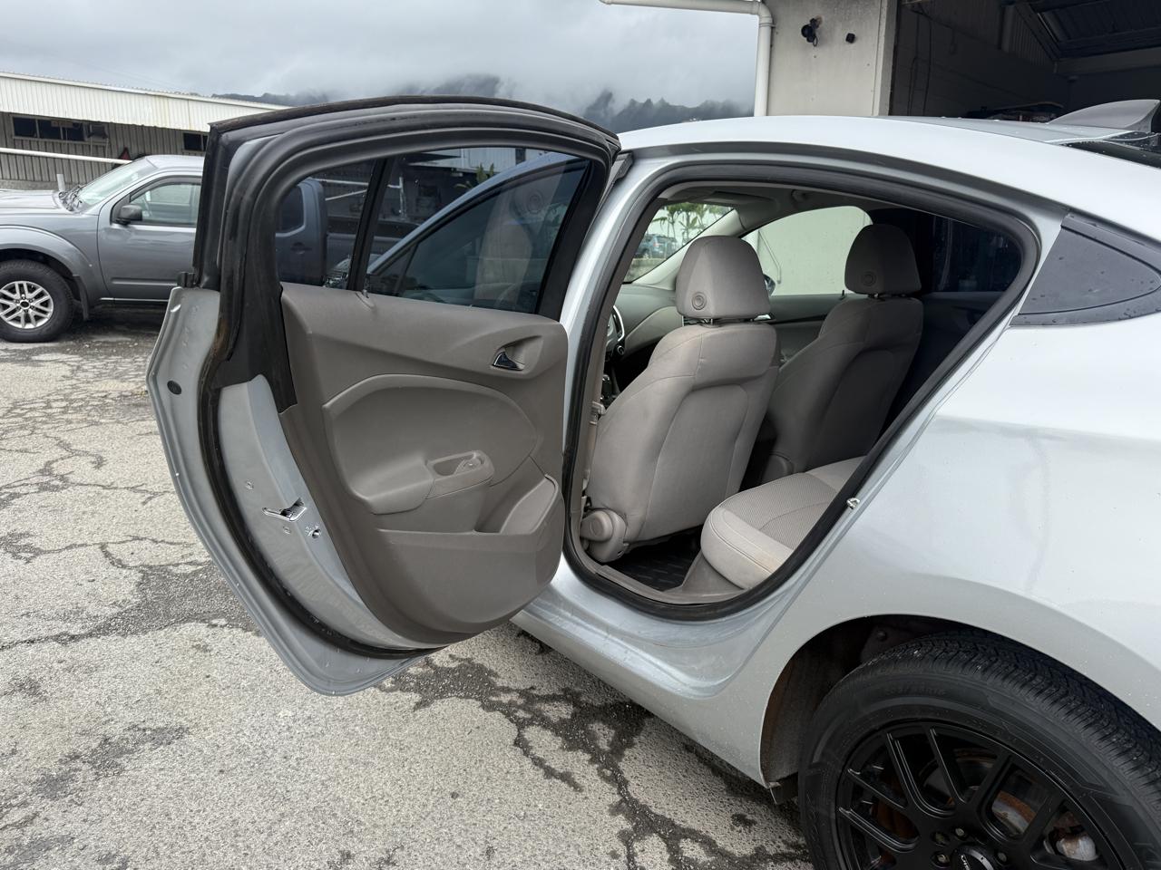 Chevrolet Cruze LS Auto 2018