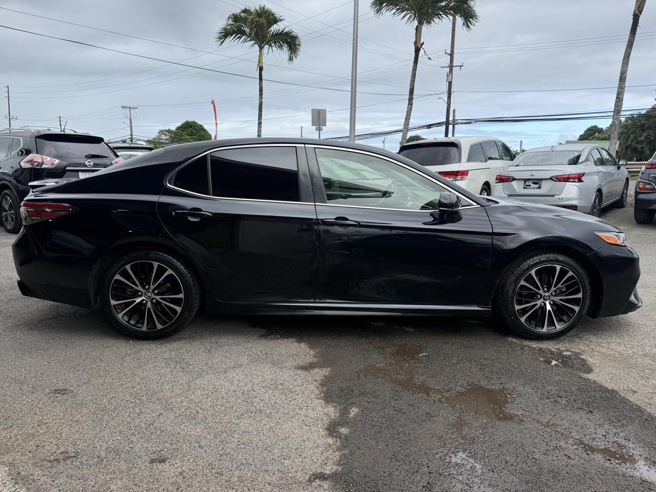 Toyota Camry SE 2018