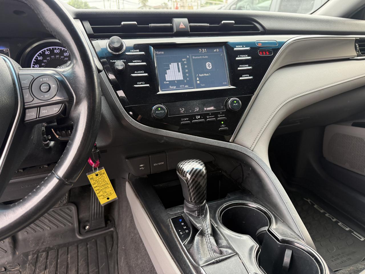 Toyota Camry SE 2018