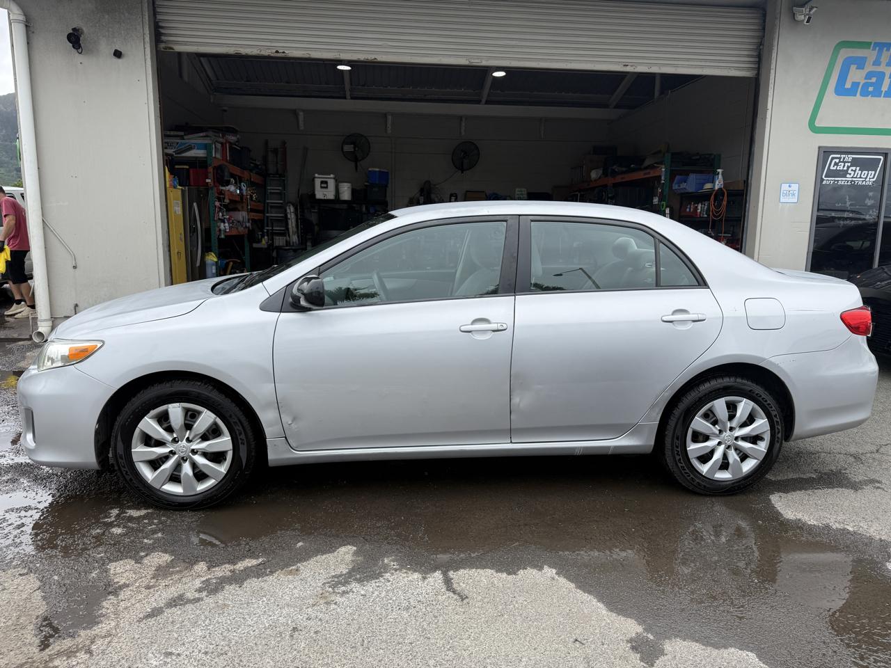Toyota Corolla LE 2012