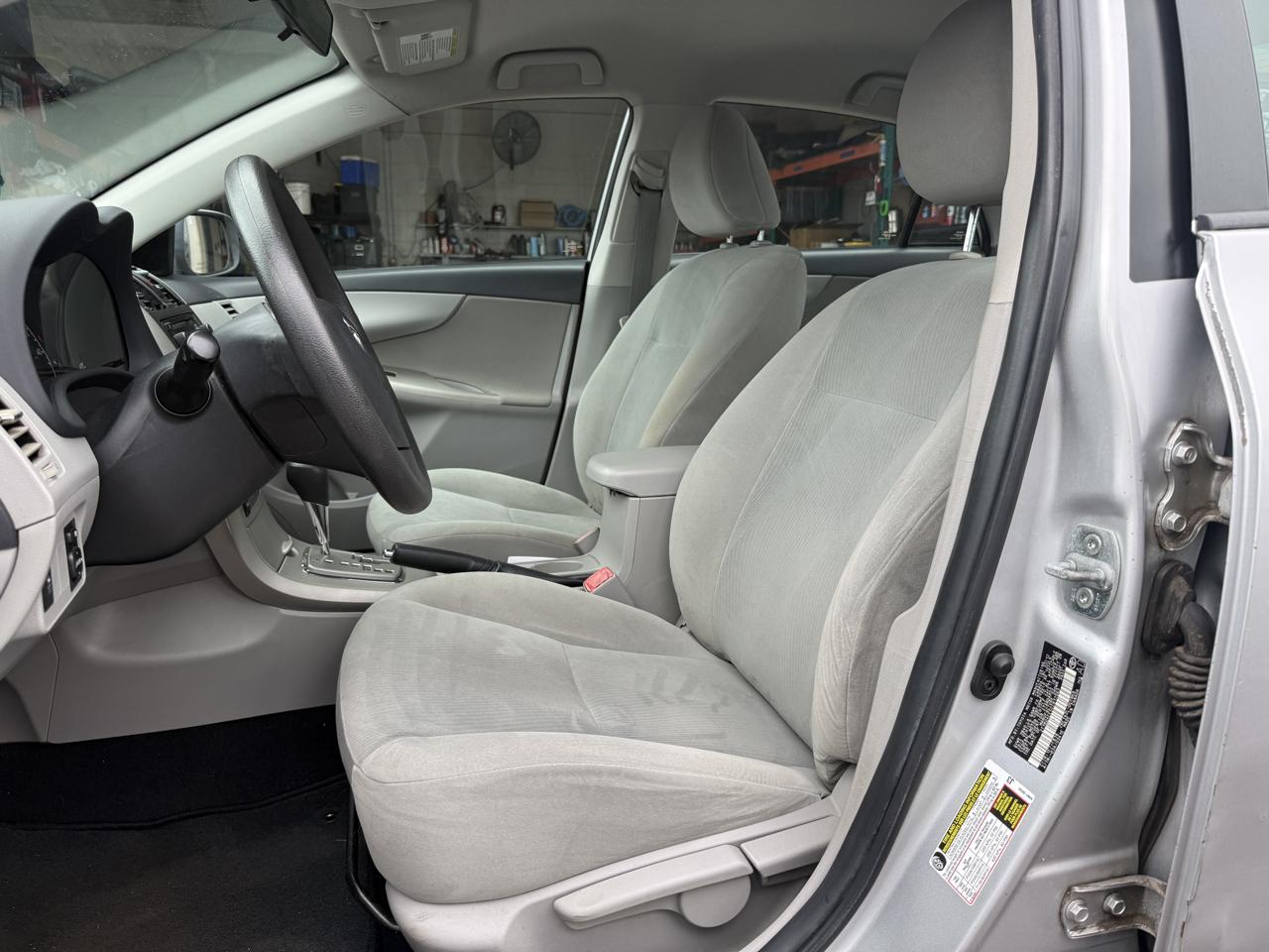 Toyota Corolla LE 2012