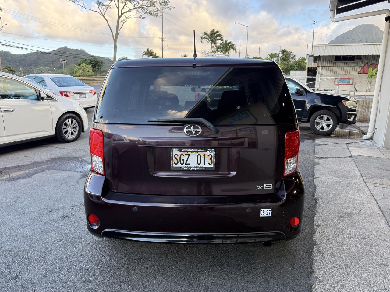 Scion xB 5-Door Wagon 4-Spd AT 2013