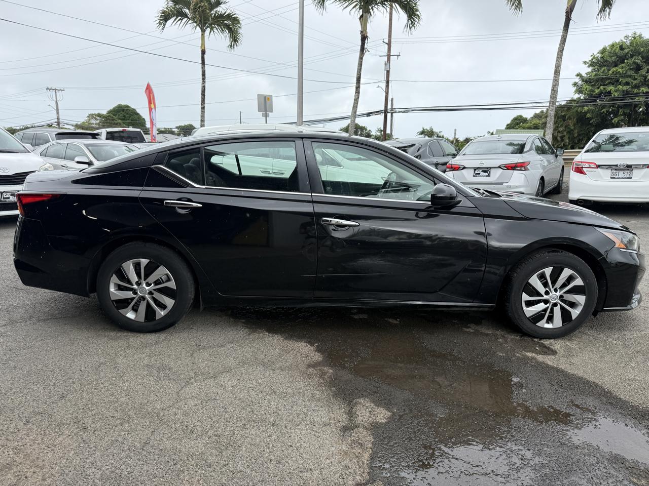Nissan Altima photo 5