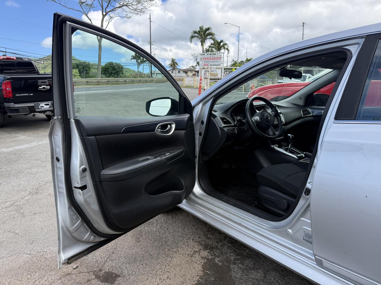 Nissan Sentra SR Sedan 2018