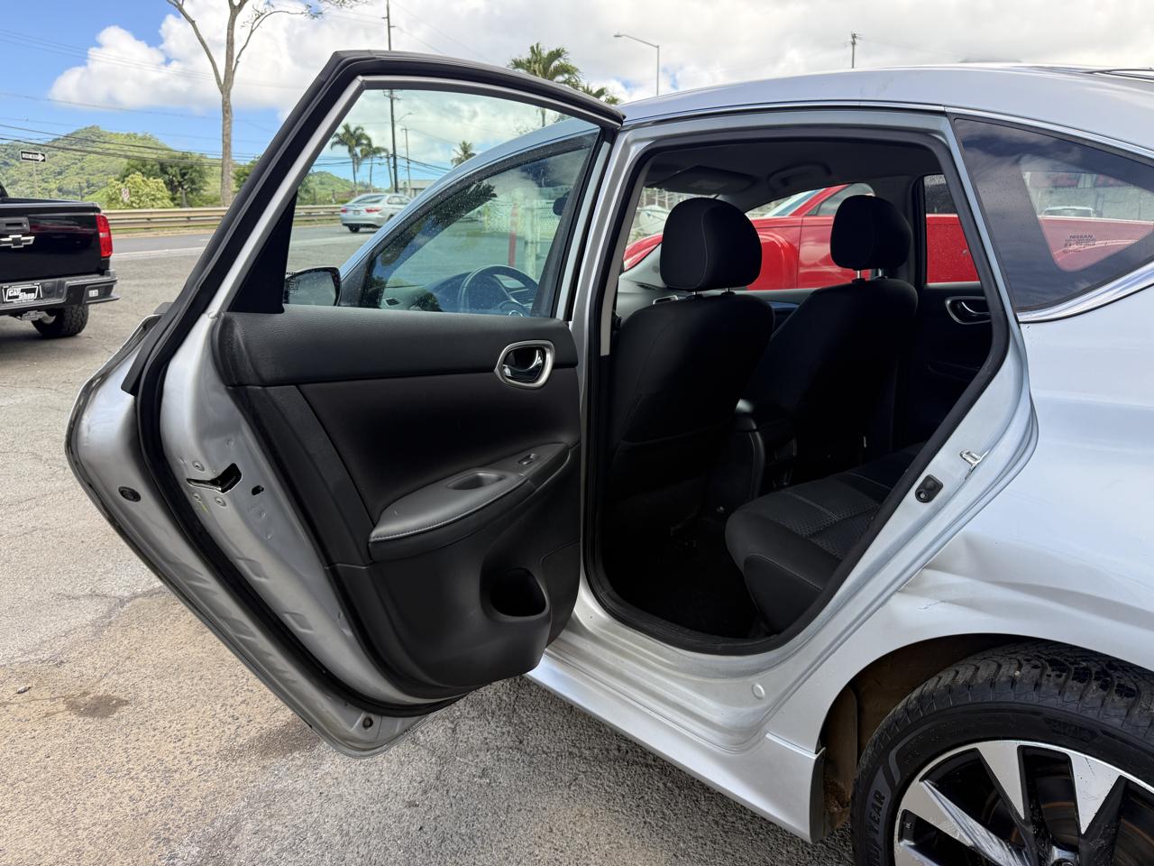 Nissan Sentra SR Sedan 2018