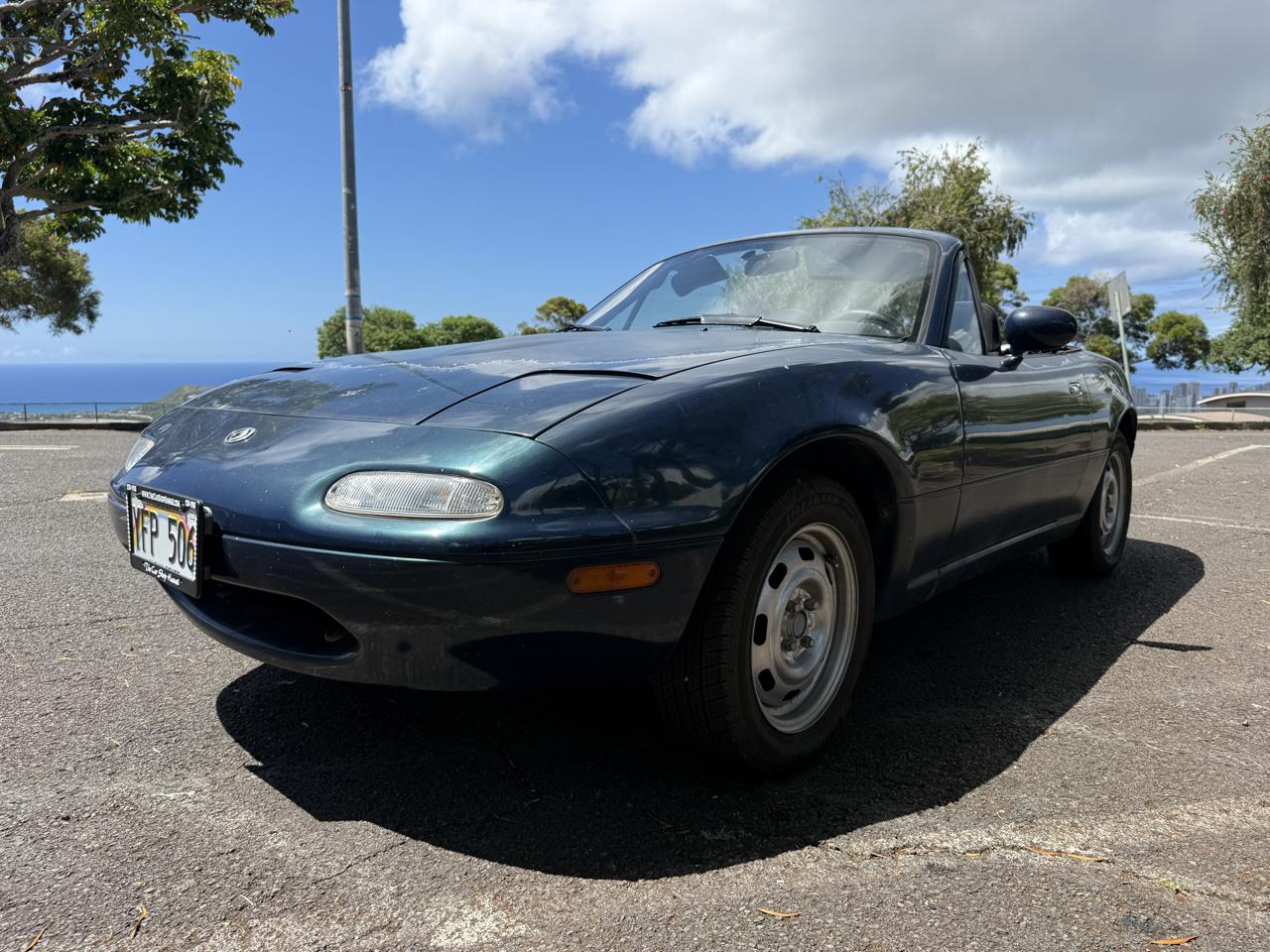 Mazda MX-5 Miata Base 2D Convertible 1996