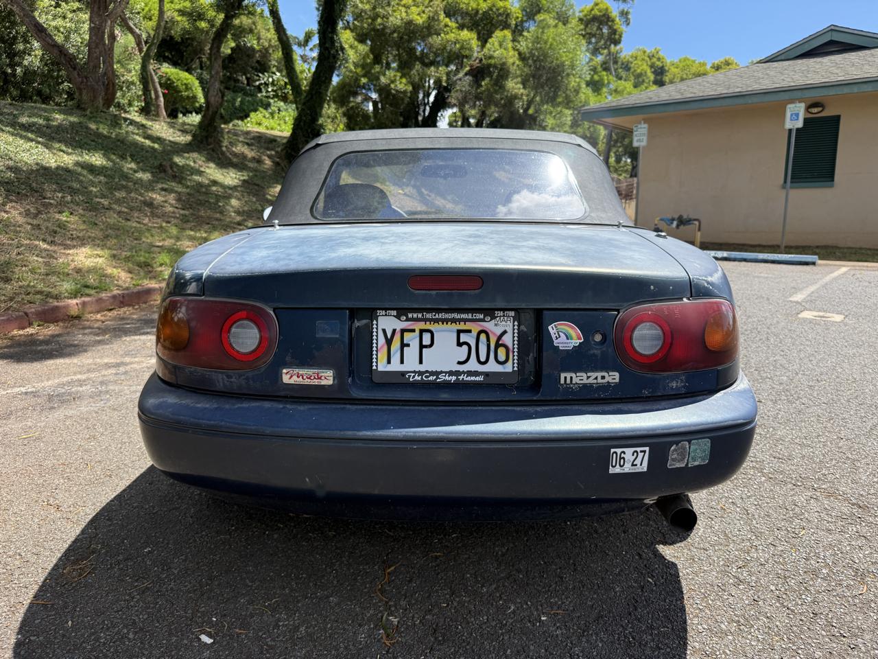 Mazda MX-5 Miata Base 2D Convertible 1996