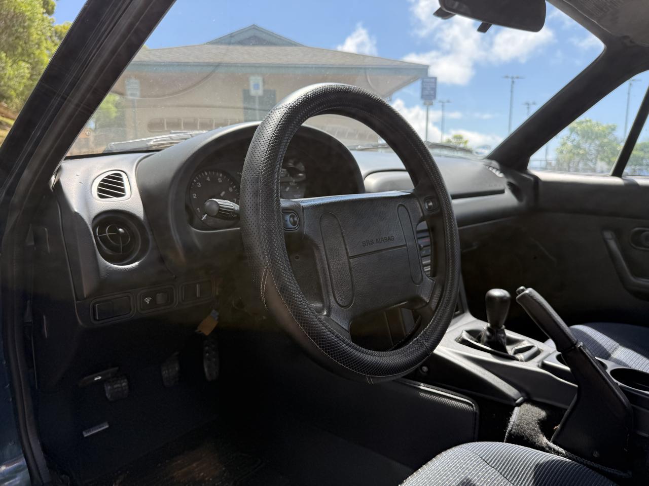Mazda MX-5 Miata Base 2D Convertible 1996