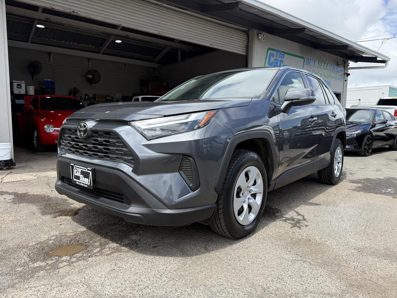 Toyota RAV4 LE 2023