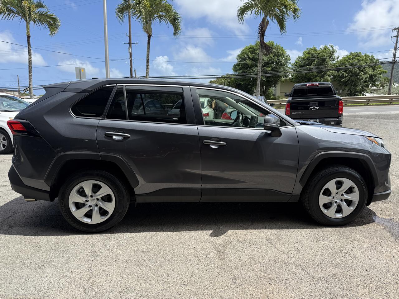 Toyota RAV4 LE 2023