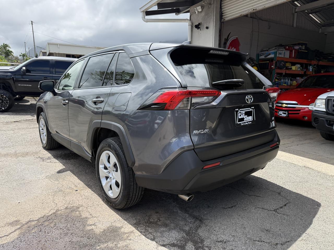 Toyota RAV4 LE 2023