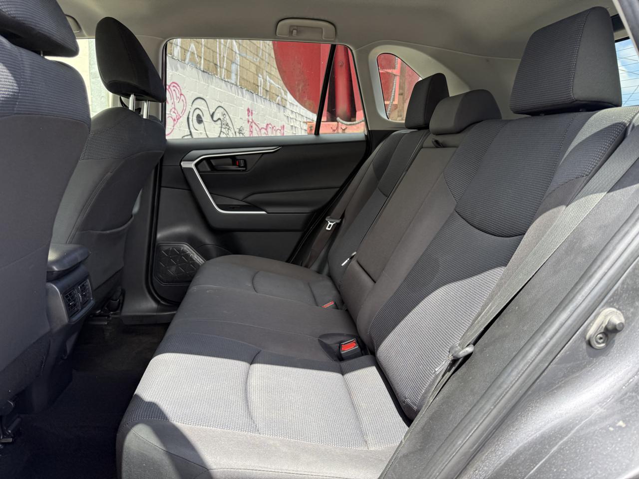 Toyota RAV4 LE 2023