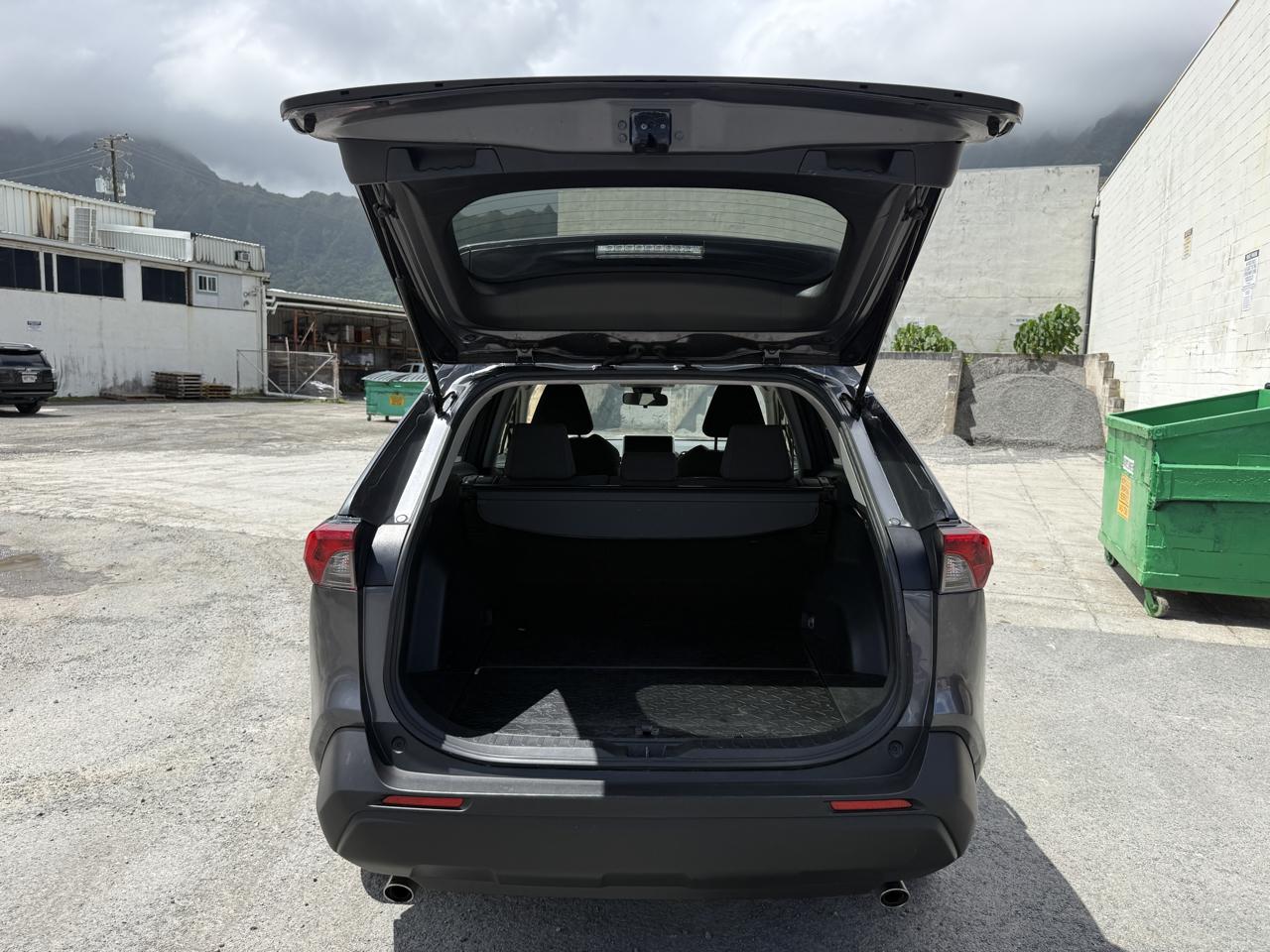 Toyota RAV4 LE 2023