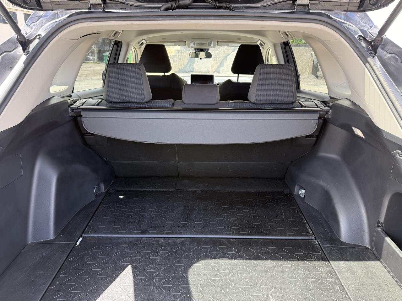 Toyota RAV4 LE 2023