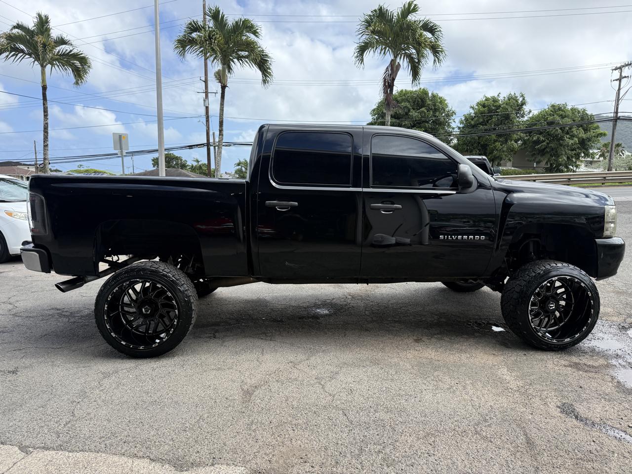 Chevrolet Silverado 1500 LT Crew Cab 2WD 2011