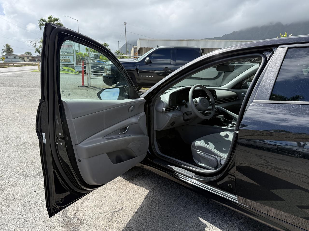 Hyundai Elantra SEL 2023