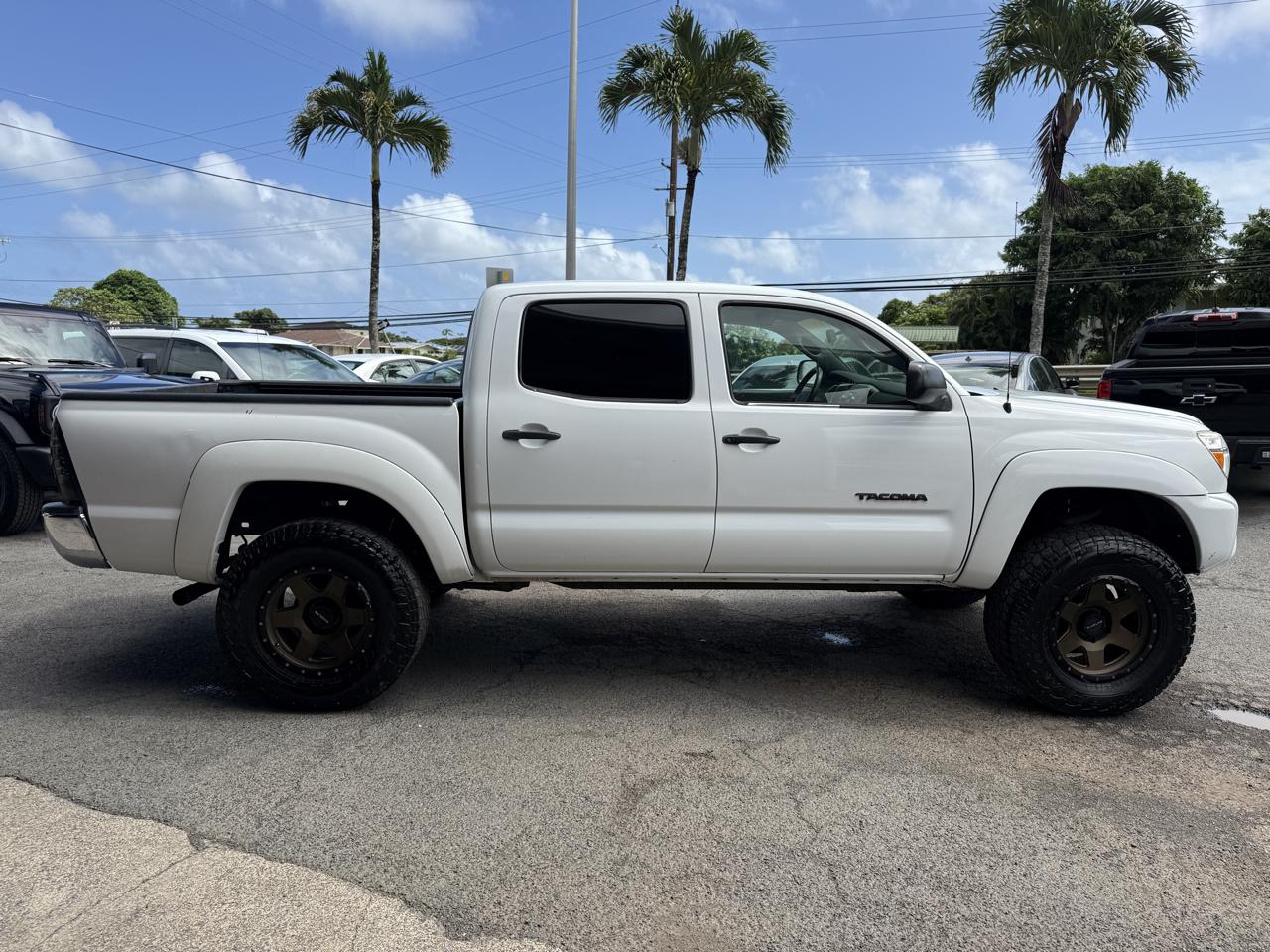 Toyota Tacoma PreRunner Double Cab V6 Automatic 2WD 2005